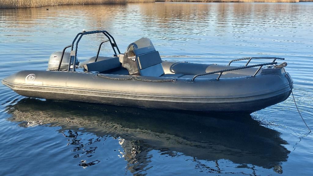 Wildcat 470 Sundeck RIB met Yamaha 25 pk - 2024  Full Option, 4 m, ., Zo goed als nieuw, Zonnedek