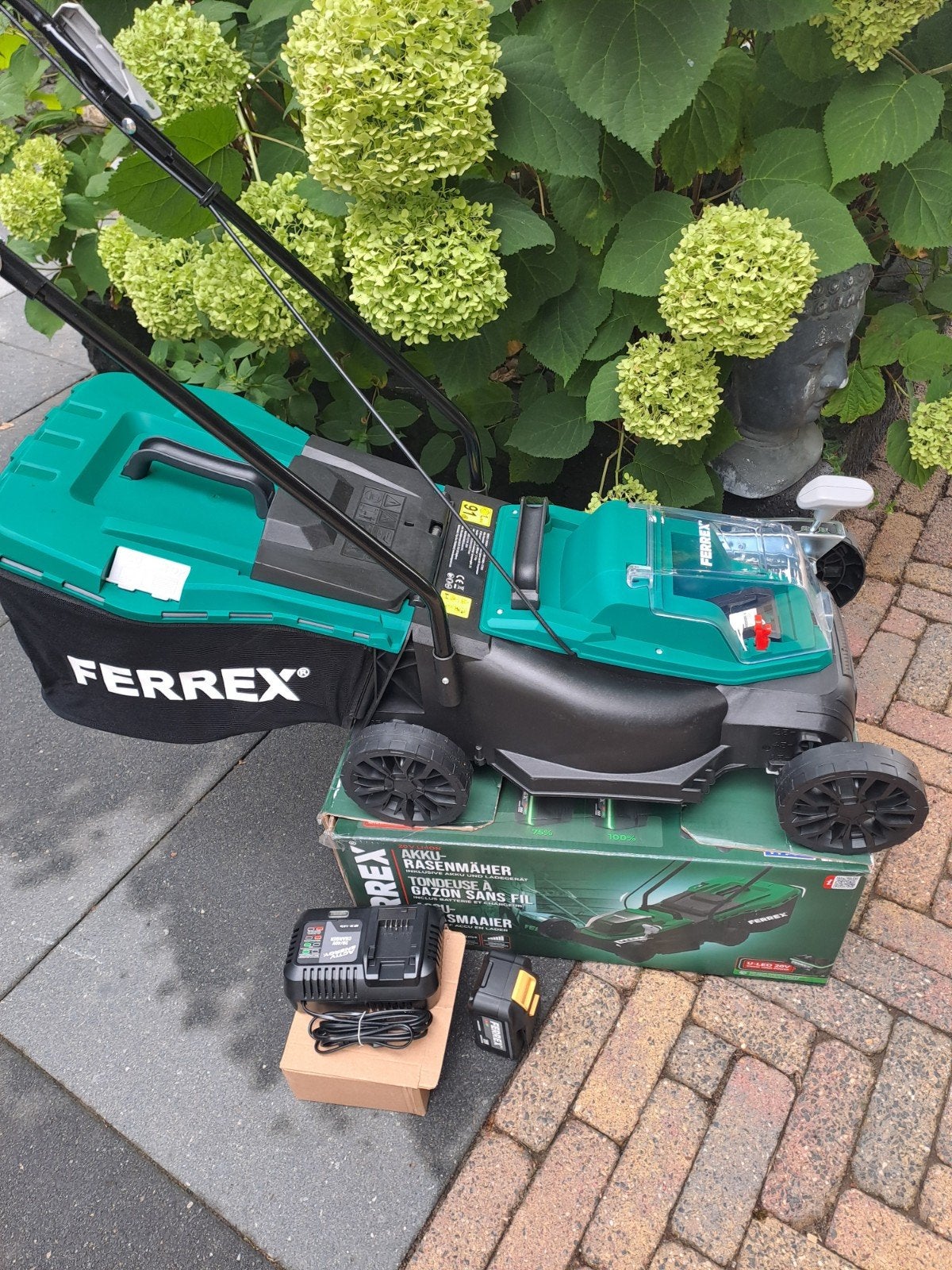 Ferrex Accu Grasmaaier met Accu en Oplader, Ophalen of Verzenden