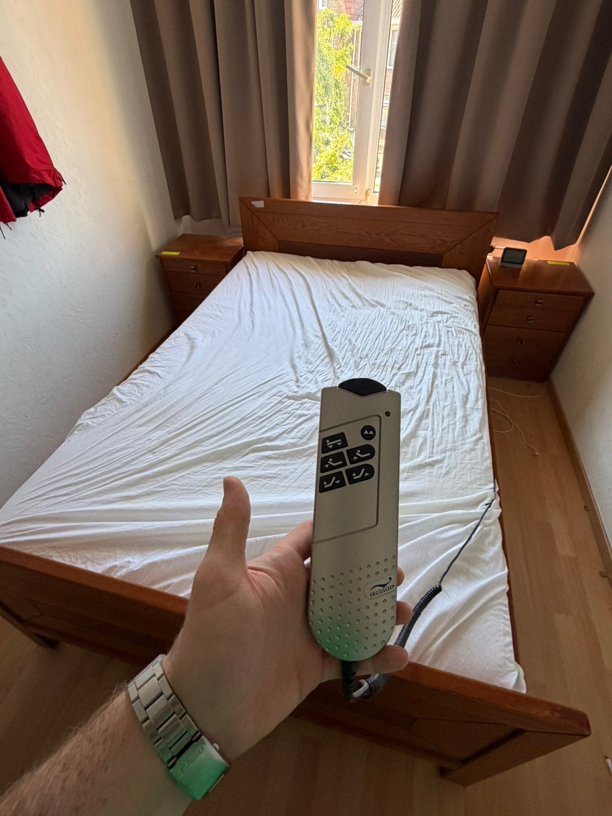 Electric bed - Lattenbodem P1 140x200, Huis en Inrichting, Slaapkamer | Complete slaapkamers, Ophalen, Gebruikt, Tweepersoons