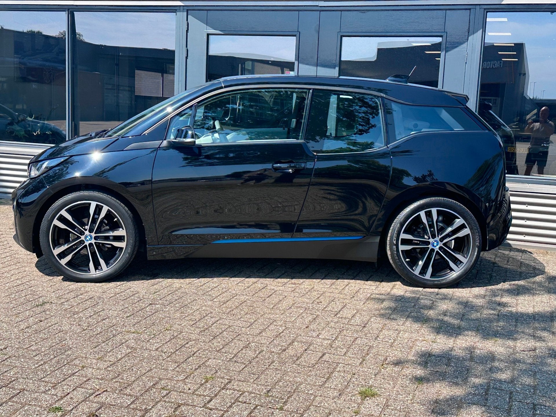 BMW I3 22 kWh 170pk WARMTEPOMP /SOH 86% / 20"/ NL-Auto / Lee, Automaat, Achterwielaandrijving, Gebruikt, 4 stoelen