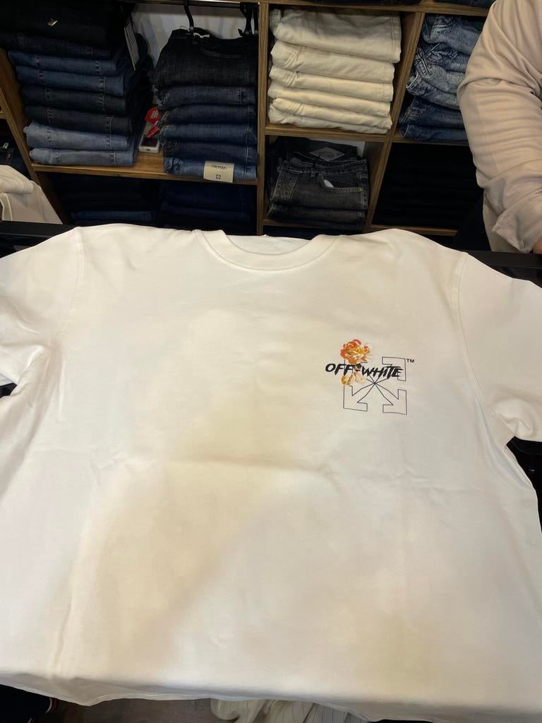 Stijlvolle Gucci trui met strepen en bijenlogo, Kleding | Heren, T-shirts, Zo goed als nieuw, Maat 48/50 (M), Wit, Ophalen of Verzenden