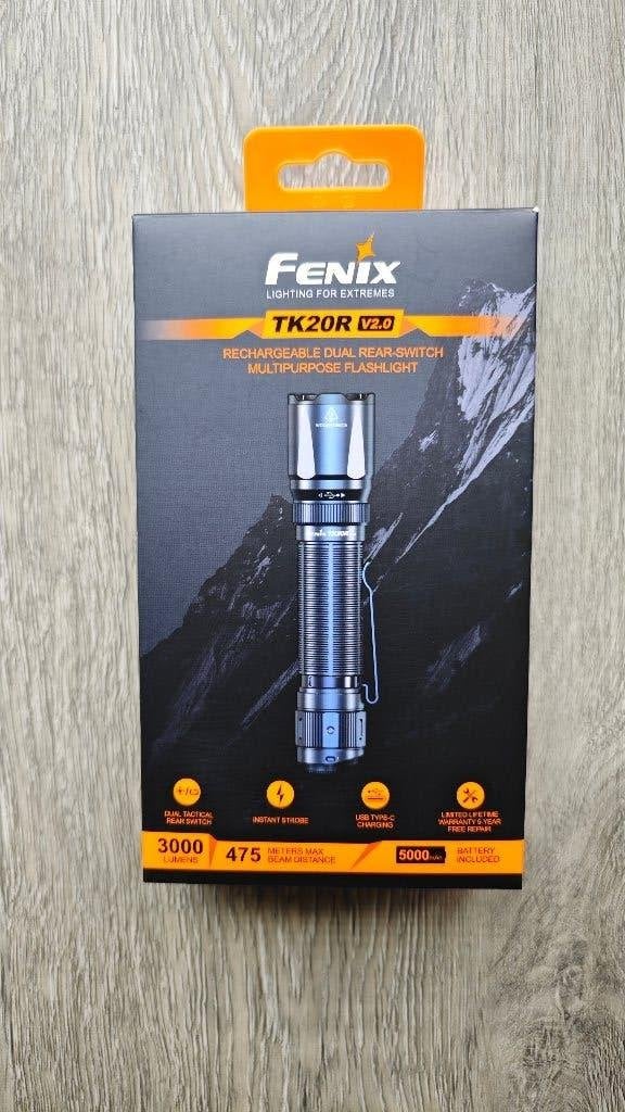 Fenix zaklamp TK20R (V02) nieuwstaat!, Ophalen of Verzenden, Zo goed als nieuw, Batterij