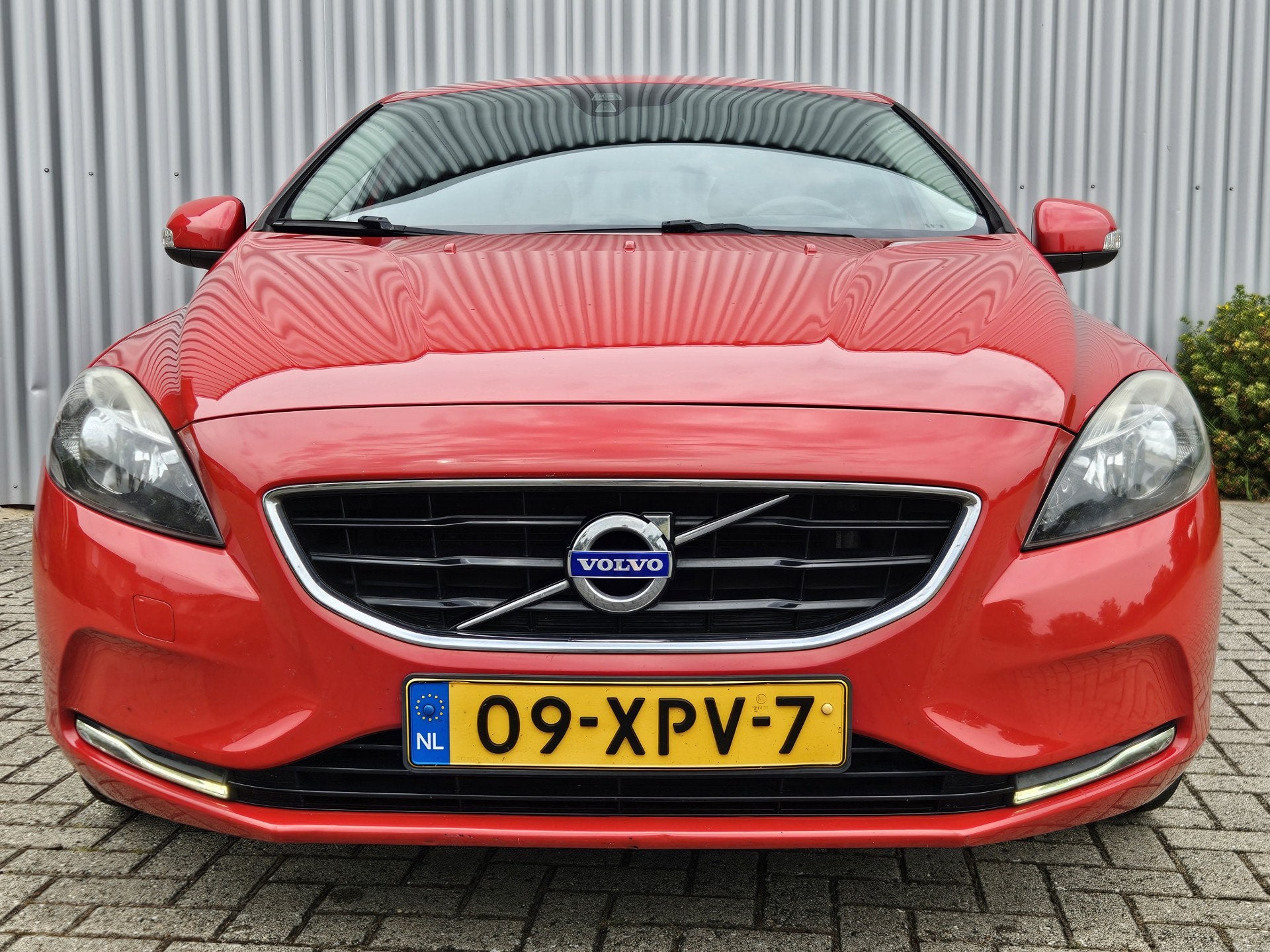 Volvo V40 1.6 D2 / Dealer Onderhouden/ Camera/ Navi/ PDC!, Voorwielaandrijving, Euro 5, Gebruikt, Automatische klimaatregeling