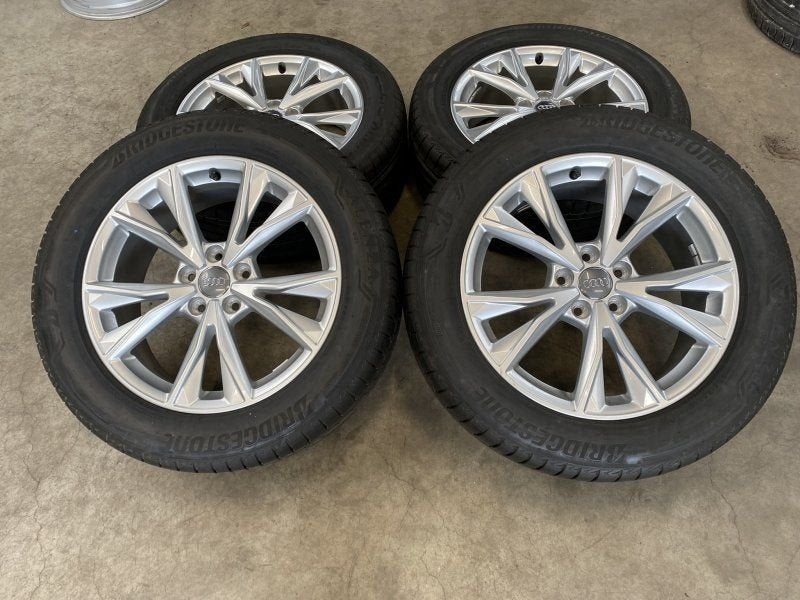 DEMO 18 inch originele velgen+ zomerbanden Audi Q3