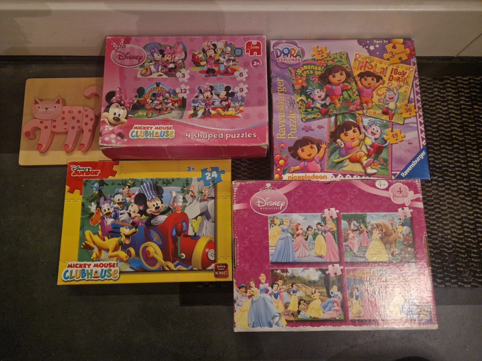 Diverse Disney en Dora Puzzels - 5 stuks, Ophalen, 2 tot 4 jaar, Gebruikt, 10 tot 50 stukjes
