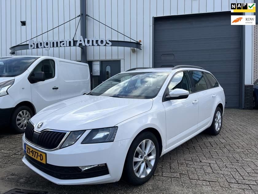 Skoda Octavia Combi 1.6 TDI Greentech Ambition Business, Auto's, Dealer onderhouden, Gebruikt, Euro 6, 4 cilinders