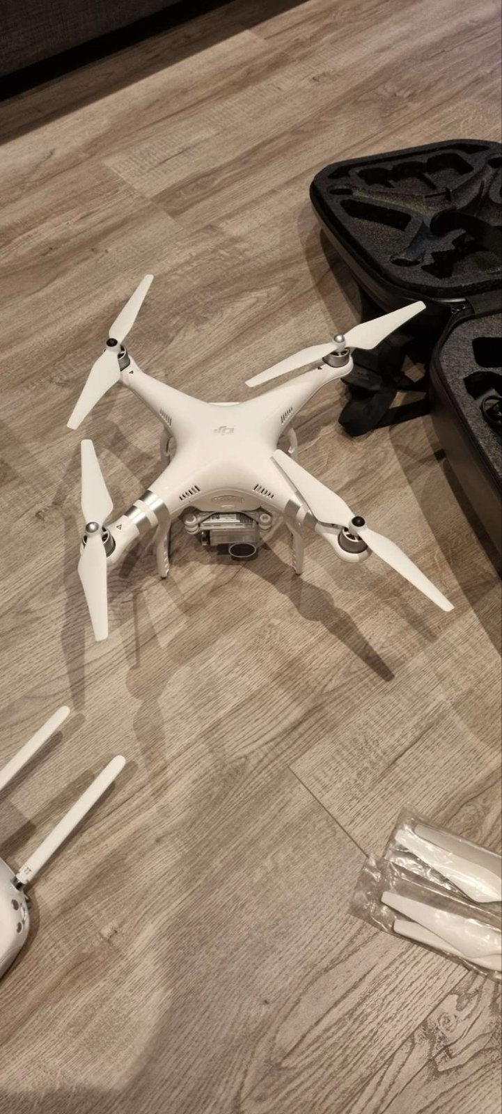 DJI Phantom 3 Advanced Drone met 1 werkende accu en rugzak, Cameradrone, Extra accu('s), Zo goed als nieuw, DJI