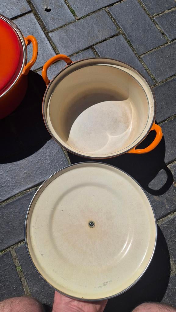Gietijzeren pannen met deksel - 24 en 28 cm, Ophalen of Verzenden