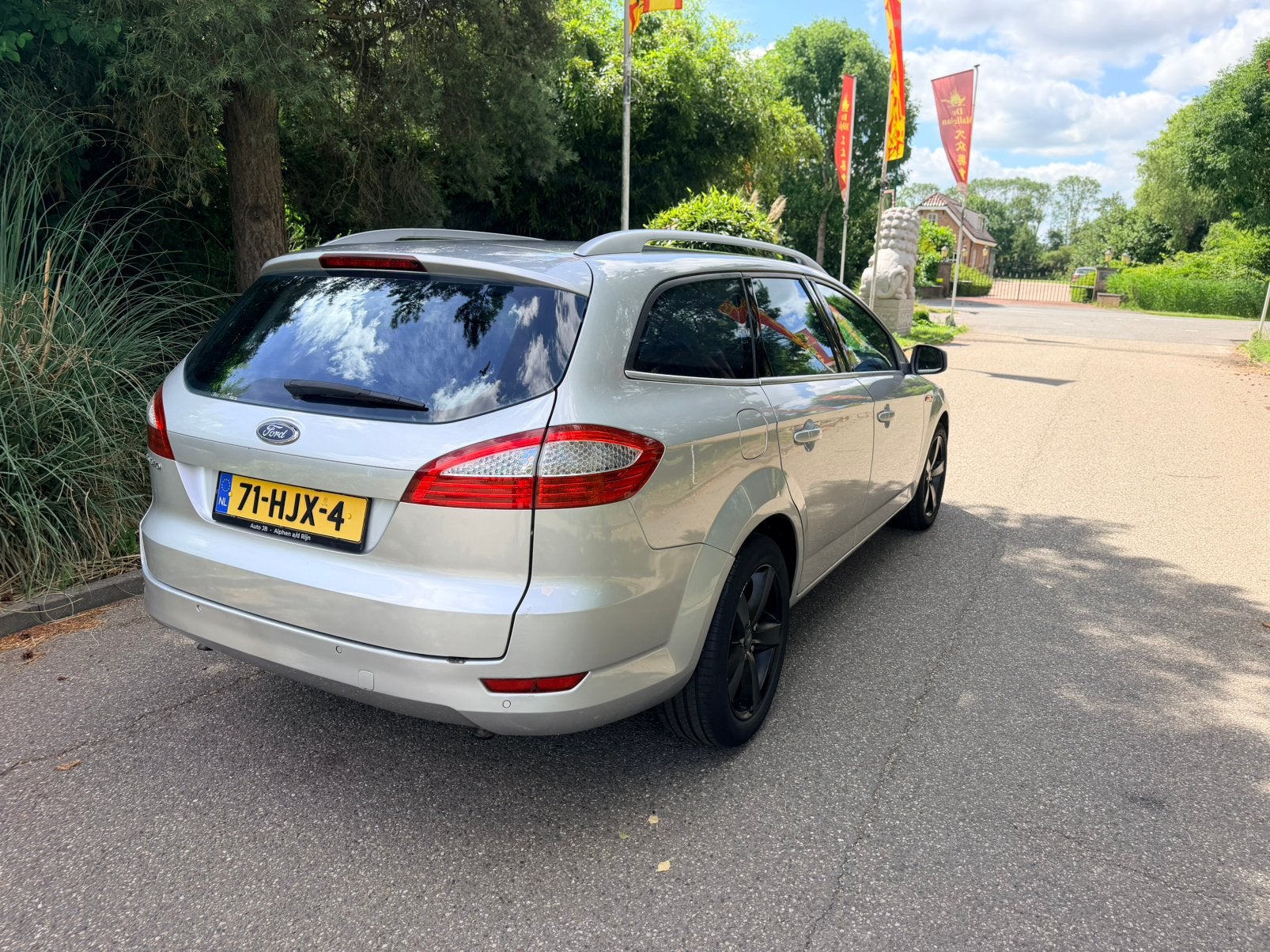 Ford Mondeo 2.3 16V Wagon AUT Titanium  CarPlay Grootscherm, Auto's, Ford, Zwart, 4 cilinders, Mondeo, 160 pk