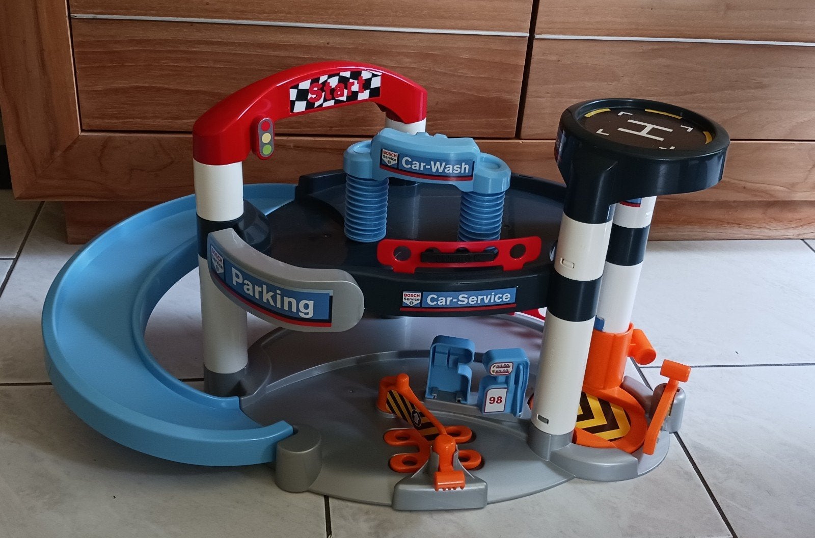 Auto garage, Ophalen, Zo goed als nieuw