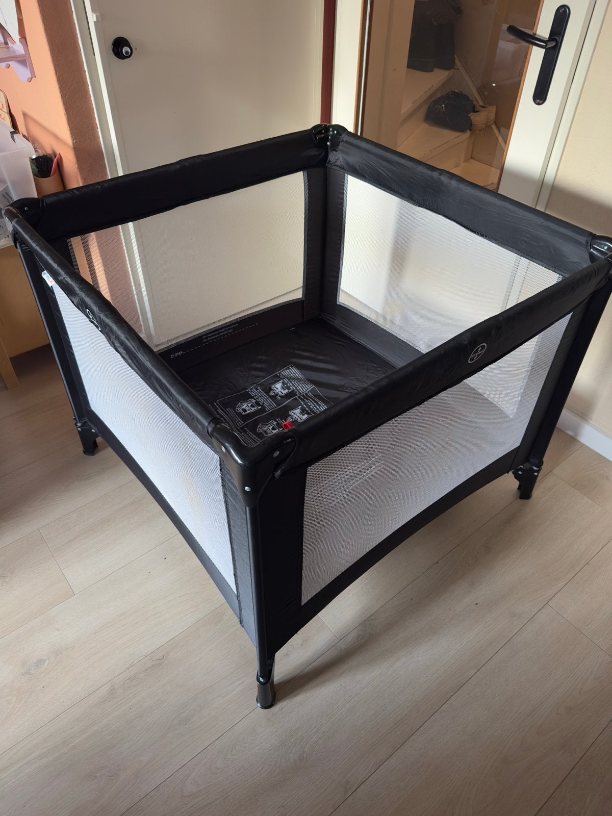 MamaLoes Reisbox - Compact en Handig, Ophalen of Verzenden, Zo goed als nieuw, Vierkant, Boxkleed