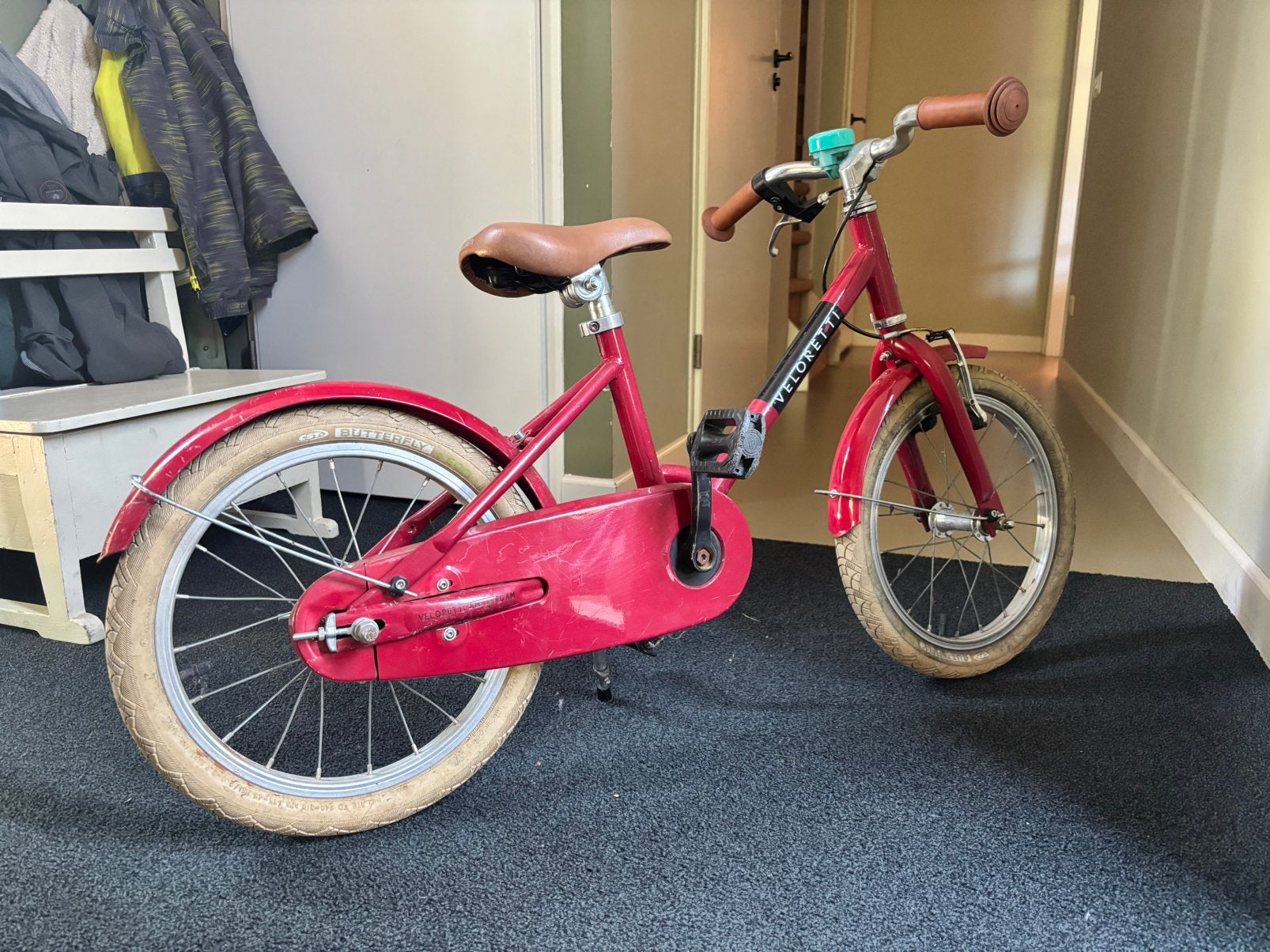 Veloretti rode kinderfiets 16 inch, Ophalen, Terugtraprem, Gebruikt, Handrem
