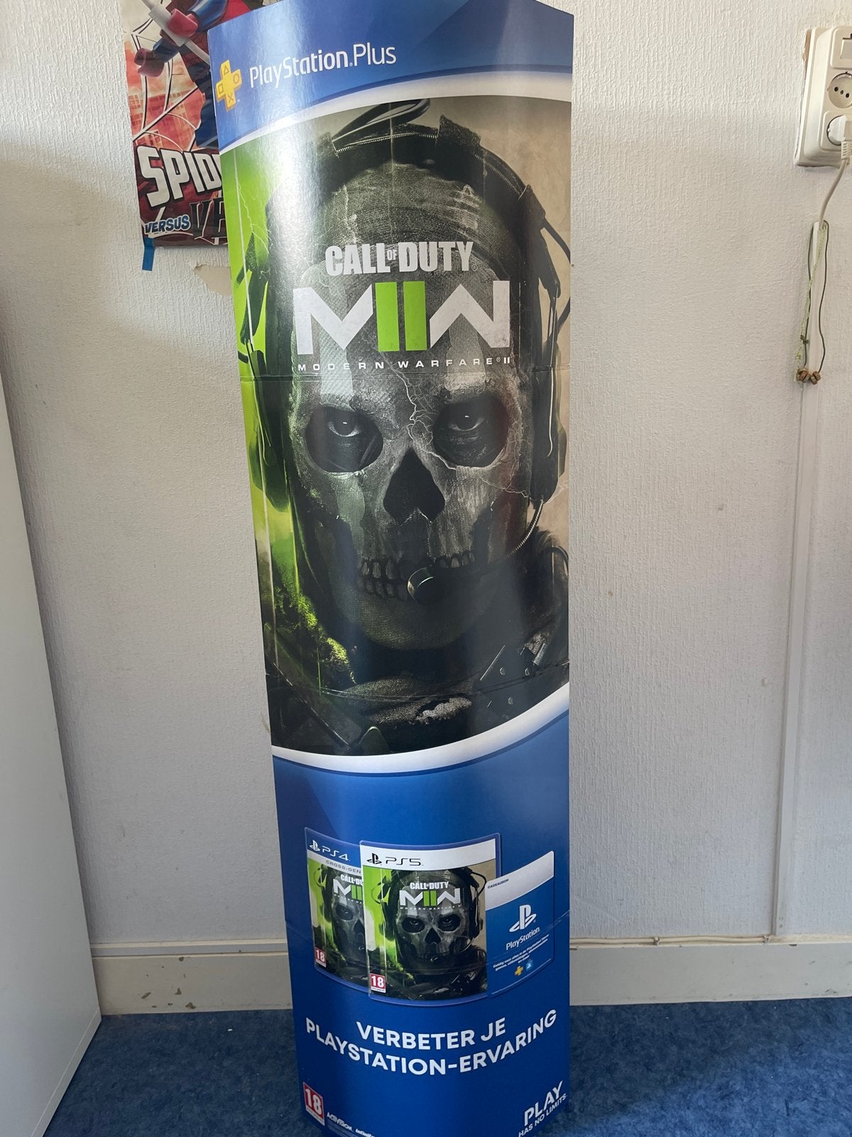 Call of Duty Modern Warfare II Gaming Bord Display, Verzamelen, Ophalen, Rechthoekig Staand, Deurposter of groter, Zo goed als nieuw