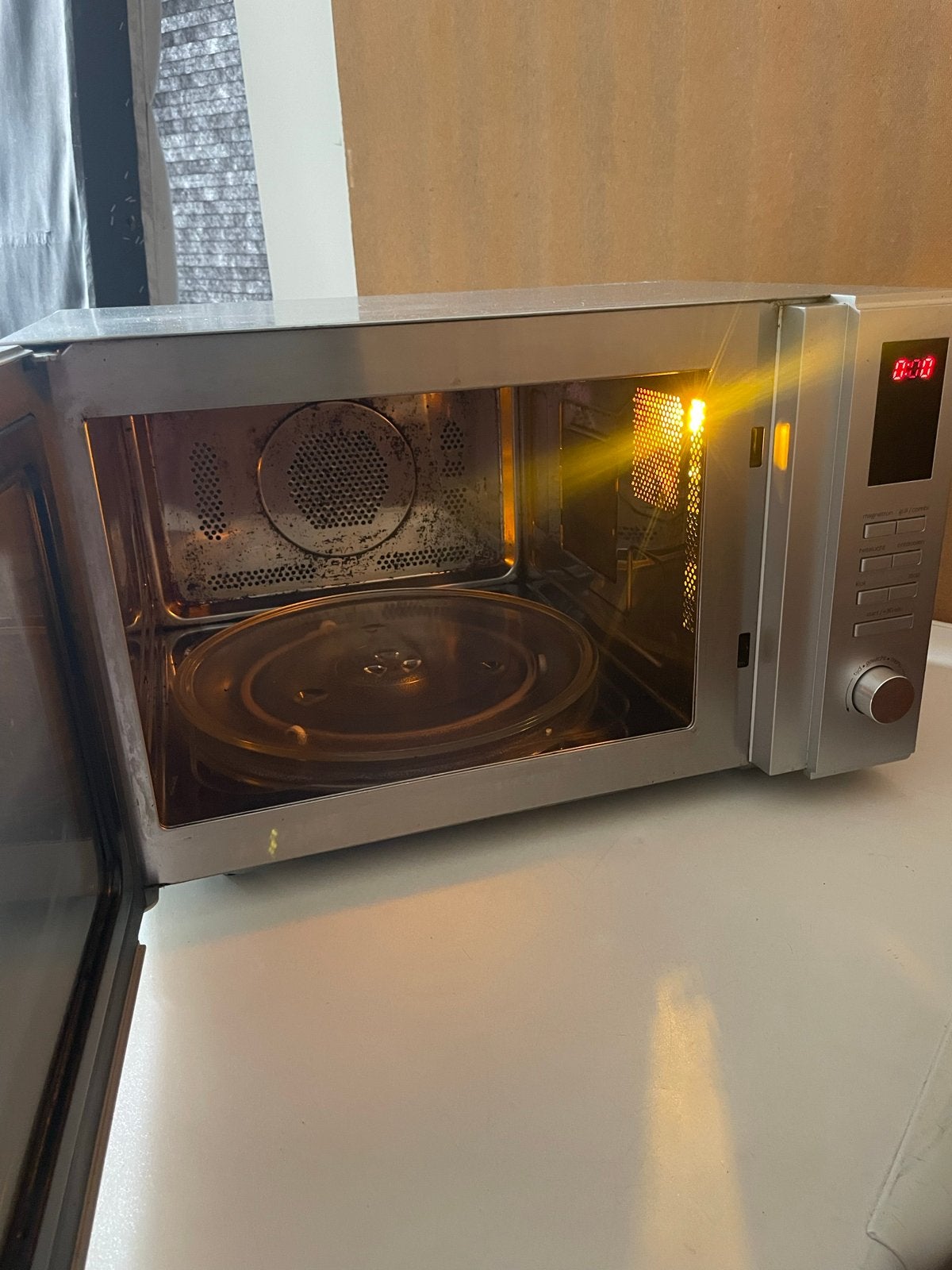 Inventum Combimagnetron - Bakken & Grillen - Goede Staat, Witgoed en Apparatuur, Combimagnetron, Gebruikt, Grill, Ophalen of Verzenden