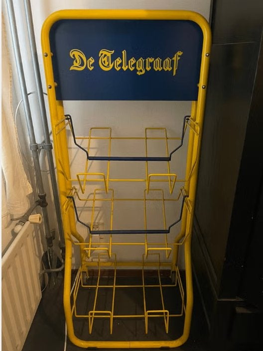 Origineel Telegraaf kranten/boekenrek, Ophalen, Zo goed als nieuw, Krant