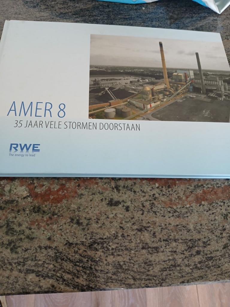 Amer 8 35 jaar vele stormen doorstaan rwe, Boeken, Geschiedenis | Stad en Regio, Ophalen of Verzenden