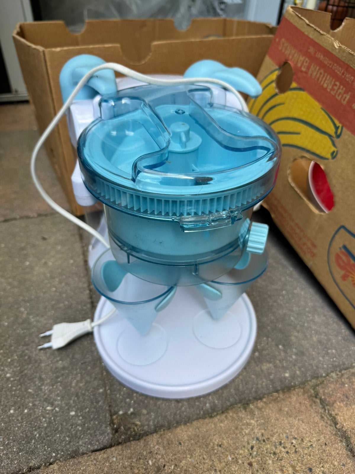 Slusli maker, Ophalen, Zo goed als nieuw