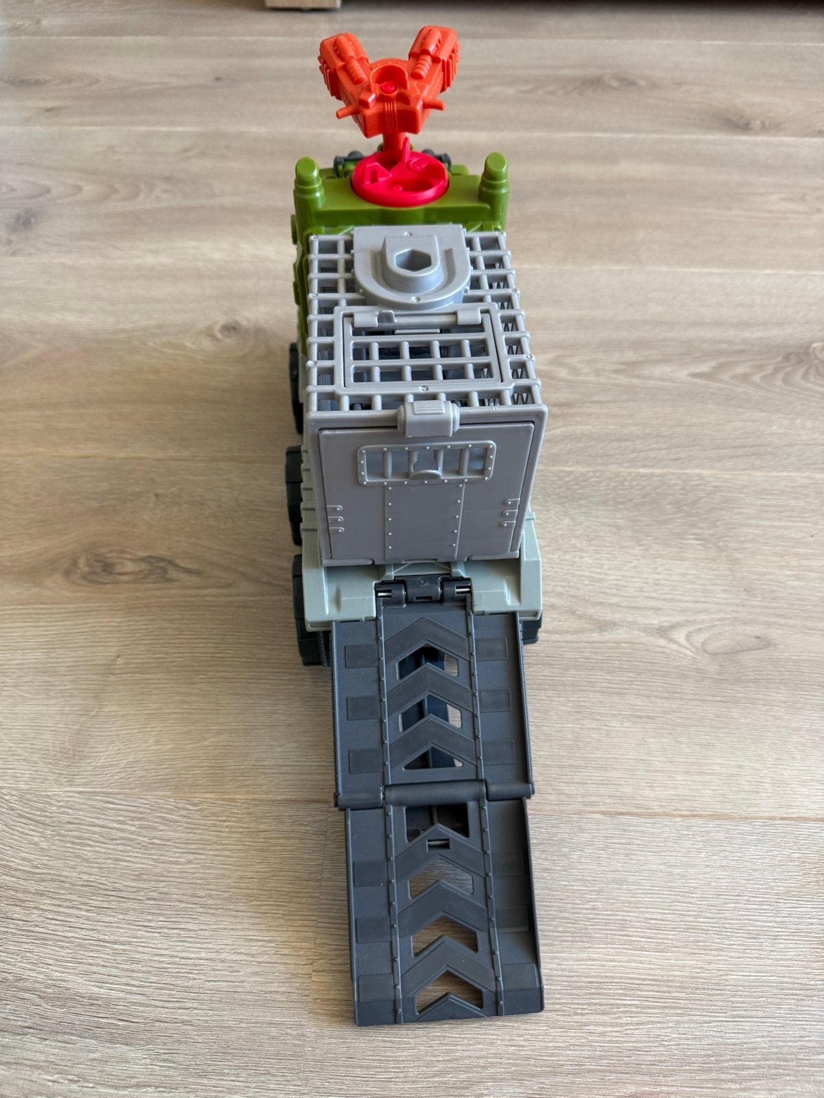 Matchbox Dino Transporter met figuur en accessoires, Ophalen of Verzenden, Gebruikt