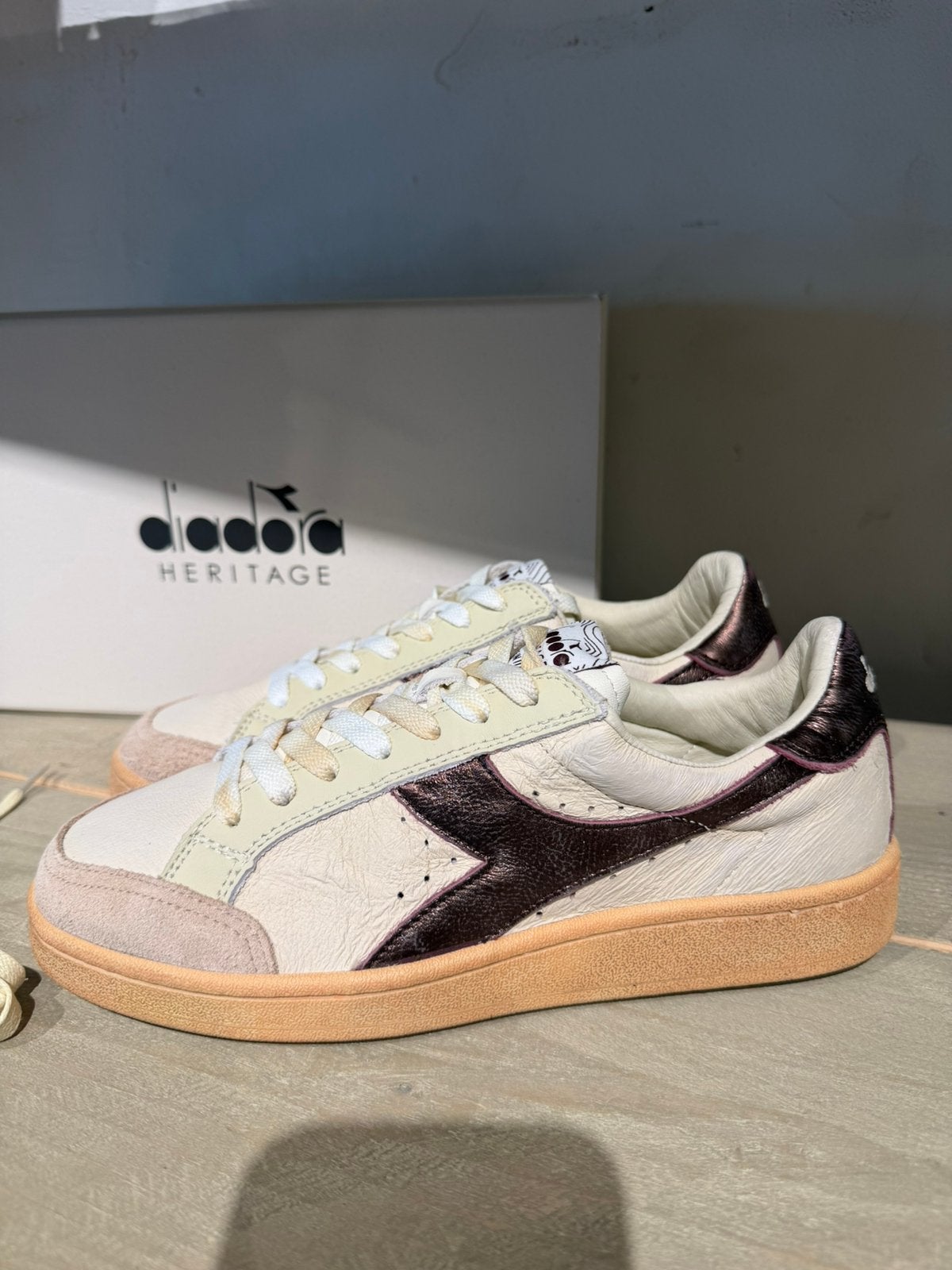 Nieuwe Diadora Heritage prestige aged Italia 40,5, Kleding | Dames, Verzenden, Nieuw, Sneakers of Gympen