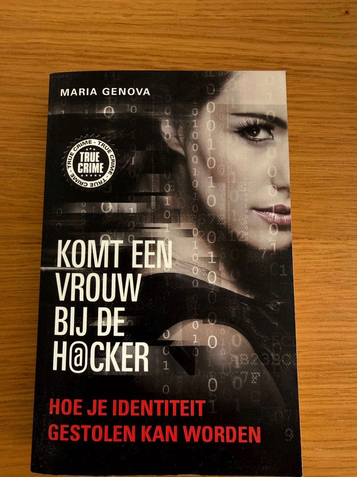 Maria Genova - Komt een vrouw bij de hacker, Ophalen of Verzenden, Zo goed als nieuw, Maria Genova