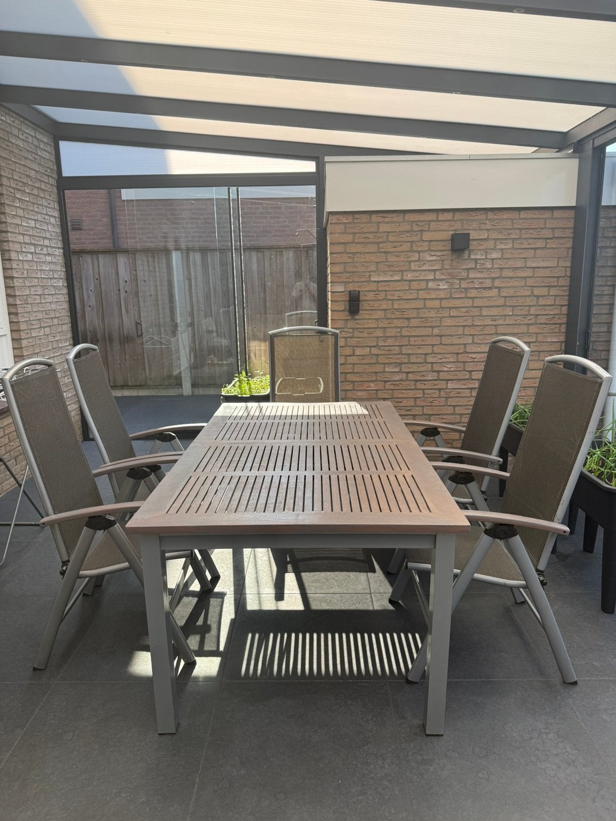Luxe houten tuinset, 6-8 personen incl uitklapbare stoelen, Ophalen, Gebruikt, Hardhout, 8 zitplaatsen
