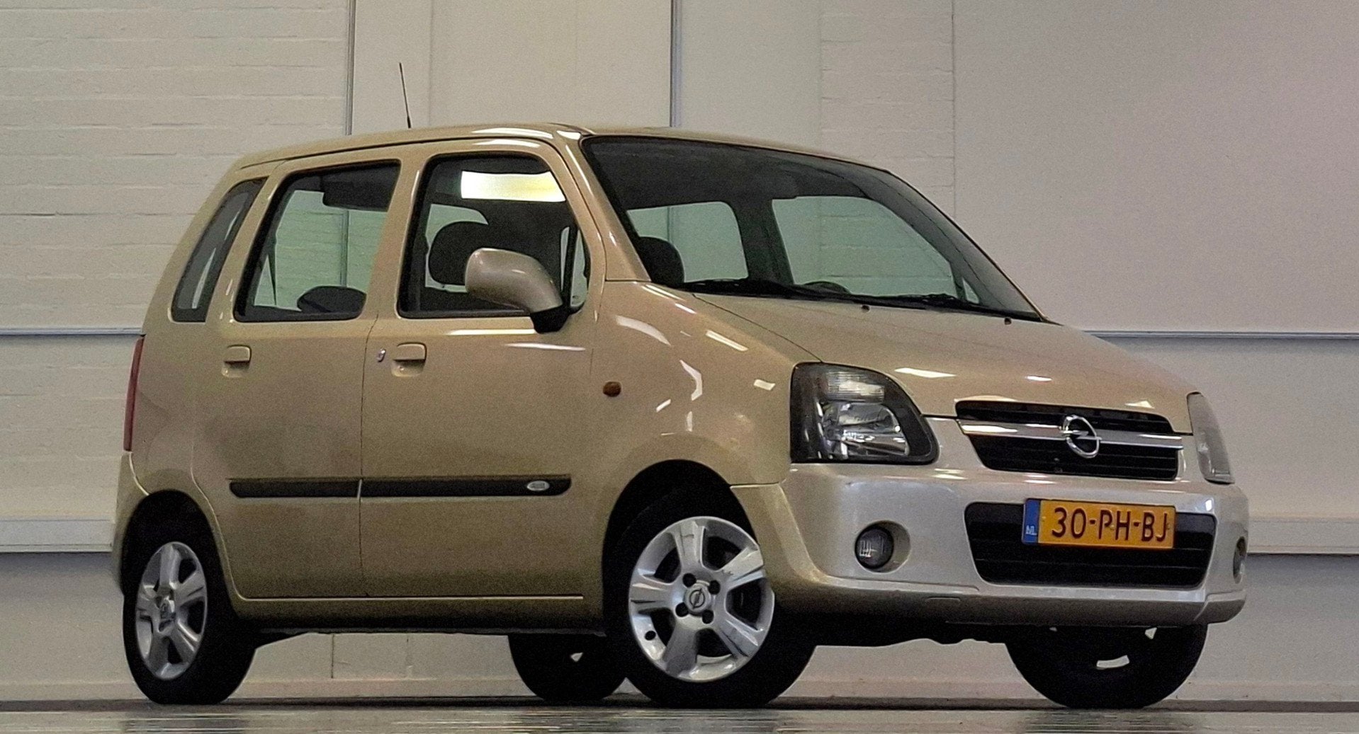 Opel Agila 1.2-16V Maxx Trekhaak Garantie Airco APK, Auto's, Voorwielaandrijving, Zwart, Bedrijf, Handgeschakeld
