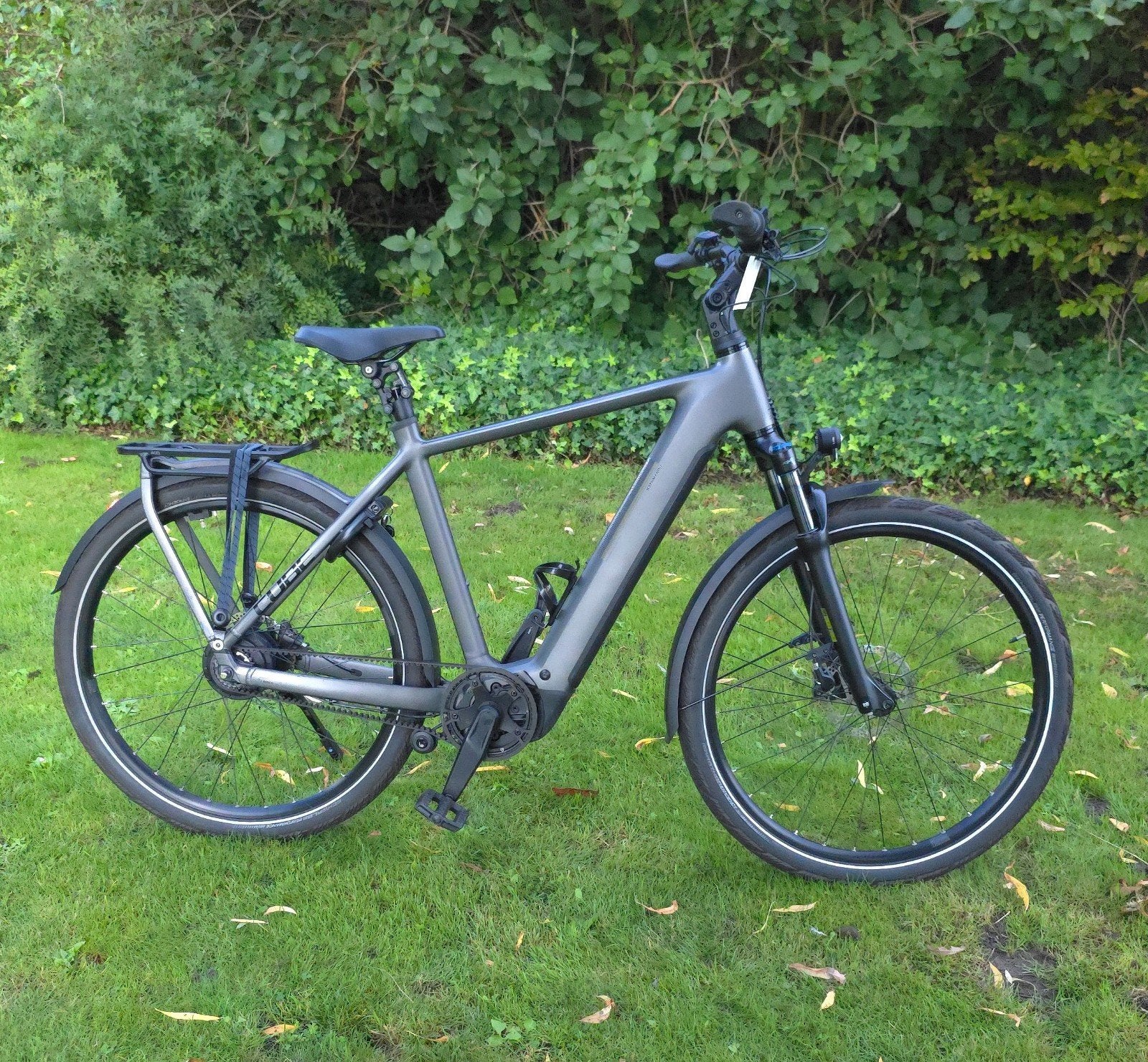 E-bike Cube Kathmandu Hybrid Confort Pro 800, Ophalen, Zo goed als nieuw, Cube, 50 km per accu of meer