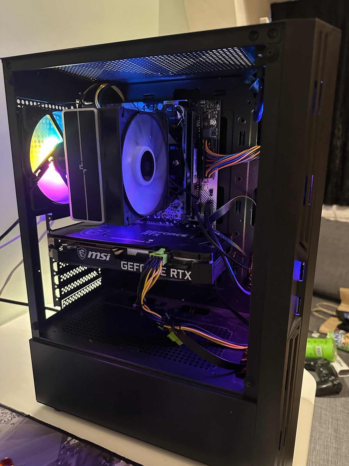 Krachtige gaming pc met een ryzen 5 en een krachtige 3050, Ophalen, Zo goed als nieuw, Gaming, SSD