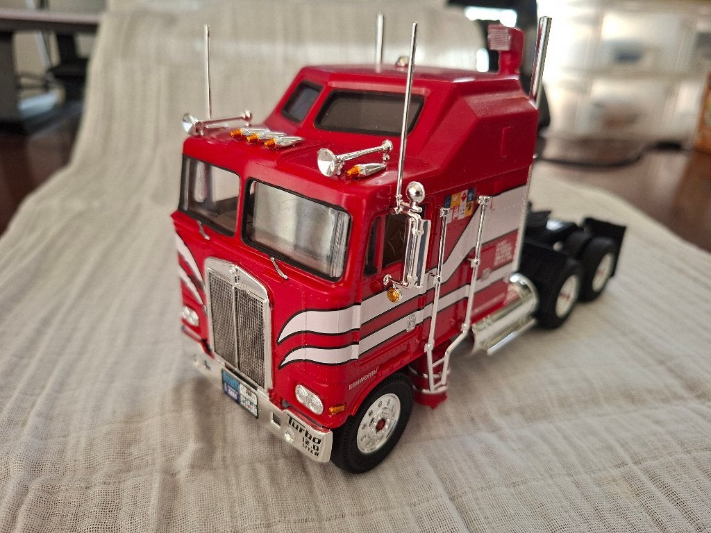 Set van 5 US trucks en 5 US auto's, schaal 1:32, Hobby en Vrije tijd, Modelbouw | Auto's en Voertuigen, Ophalen, Gebruikt, Truck