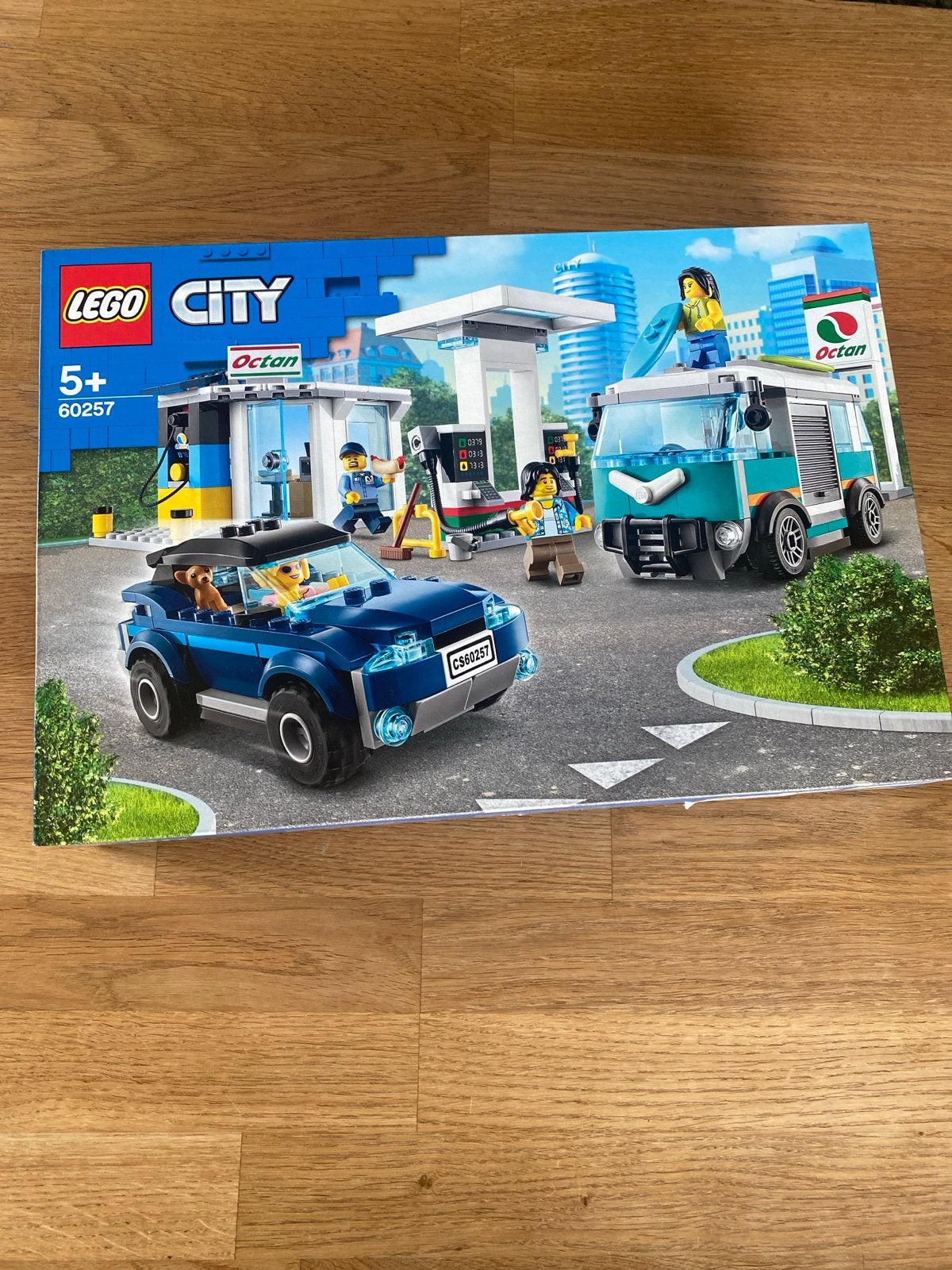 LEGO City 60257 Tankstation - Nieuw en Ongeopend, City, Lego, Nieuw, Ophalen of Verzenden
