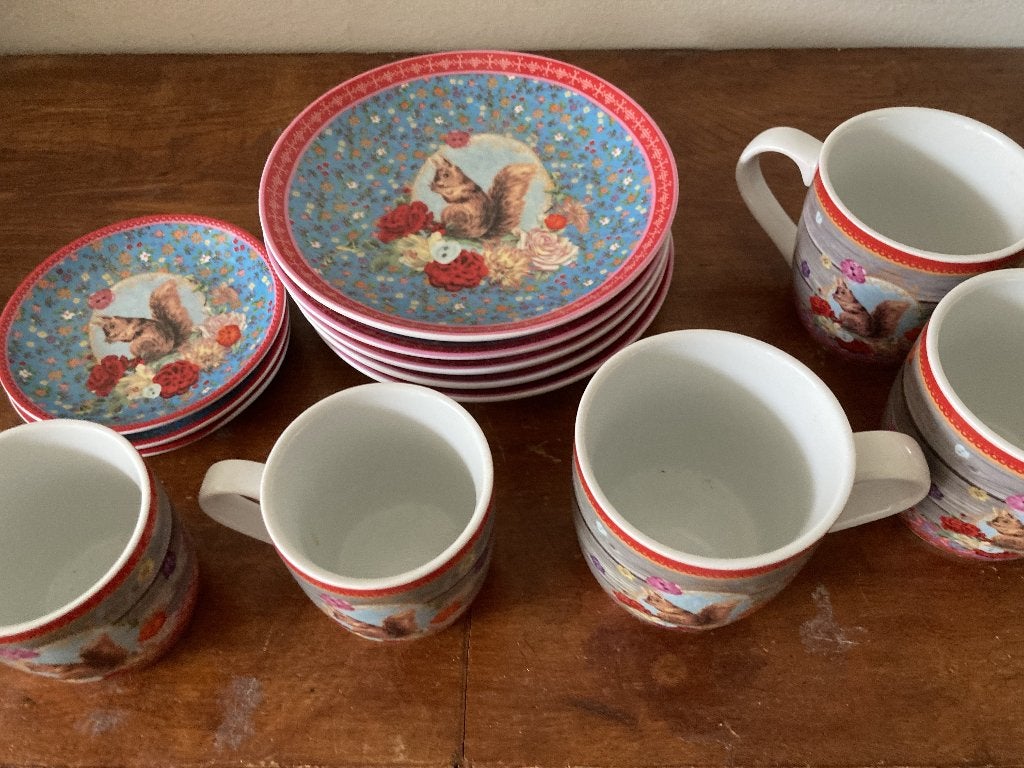 Eekhoorntjes Herst/winter servies, Ophalen, Zo goed als nieuw