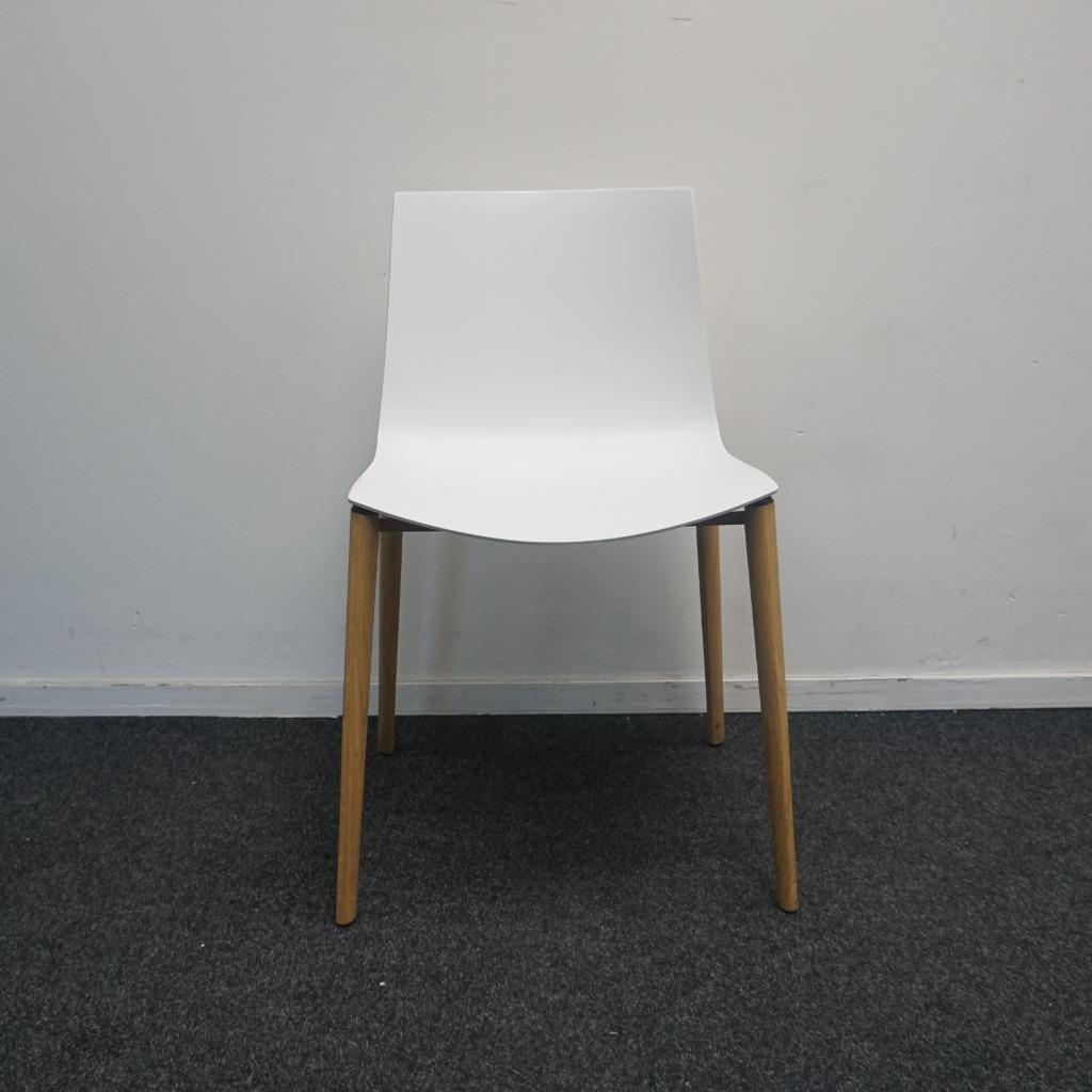 Arper Catifa 46 Stoelen | Design stoelen | Hout | Wit, Huis en Inrichting, Hout, Gebruikt, -, Wit