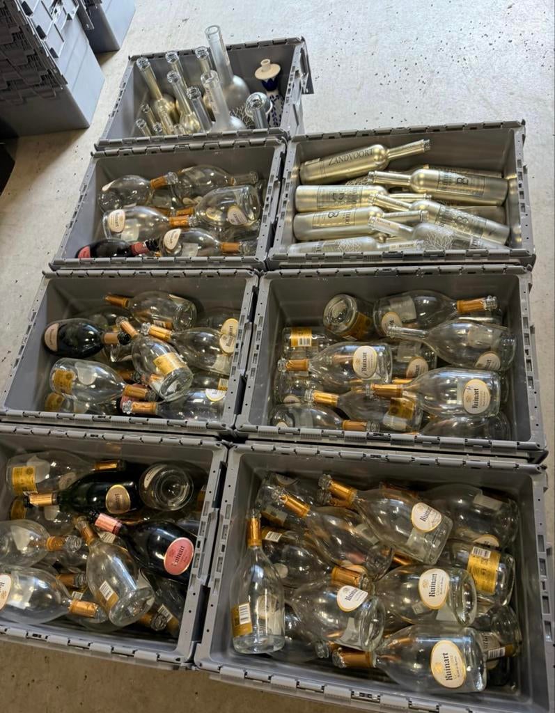 Diverse lege flessen Ruinart, Belvedere etc., Ophalen of Verzenden, Gebruikt, Frankrijk, Overige typen
