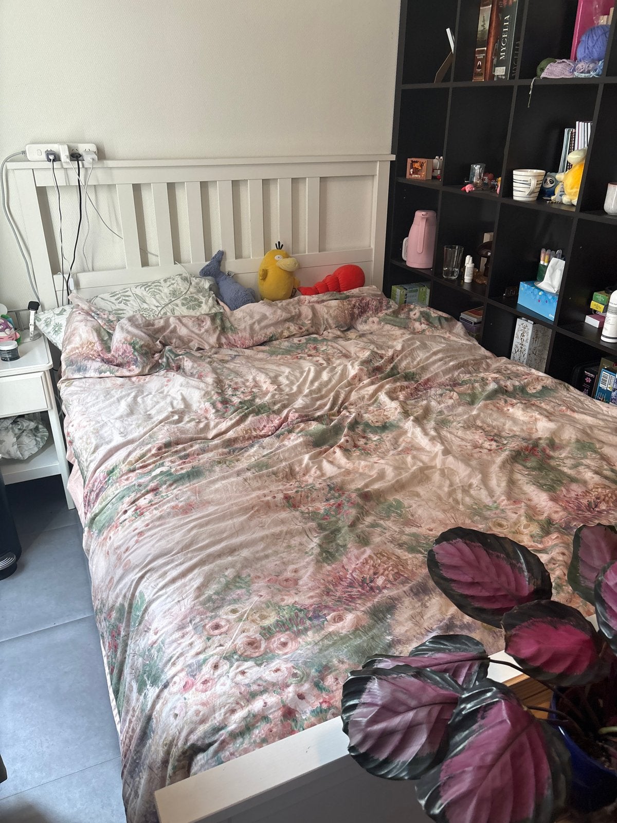 IKEA bed 140x200 met matras, zeer schoon en goede staat, Huis en Inrichting, Ophalen, Wit, Tweepersoons, 140 cm