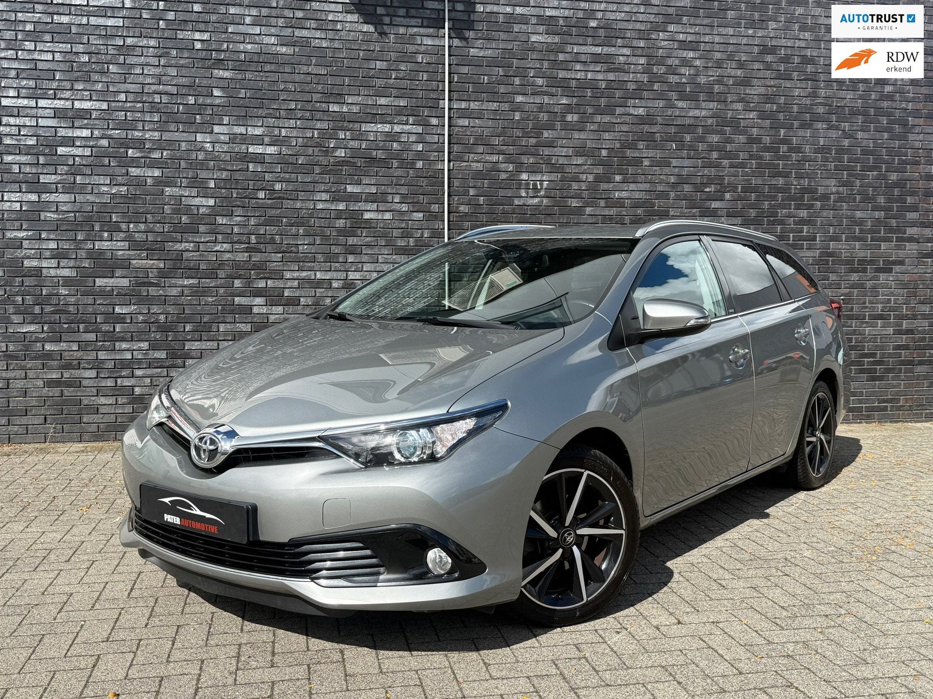 Toyota Auris Touring Sports 1.2T Dynamic S+ Camera|Navi|PCS|, Auto's, Voorwielaandrijving, Dealer onderhouden, 450 kg, Gebruikt
