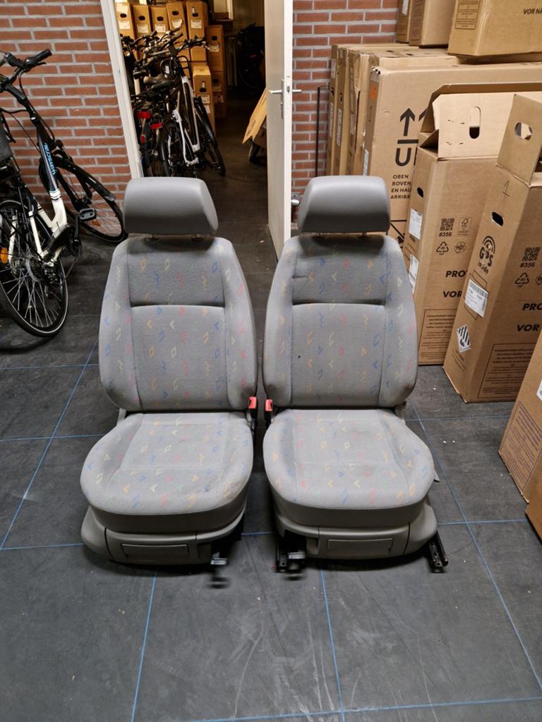 Vw caddy 3/4  stoelen nette staat!!, Auto-onderdelen, Interieur en Bekleding, Ophalen of Verzenden