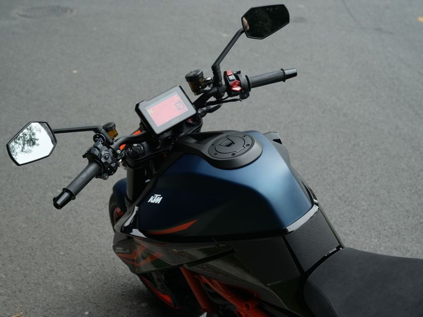 KTM 1290 SUPERDUKE EVO | Trackpack | 2023, Motoren, Motoren | KTM, 2 cilinders, KTM, Bedrijf, Meer dan 35 kW