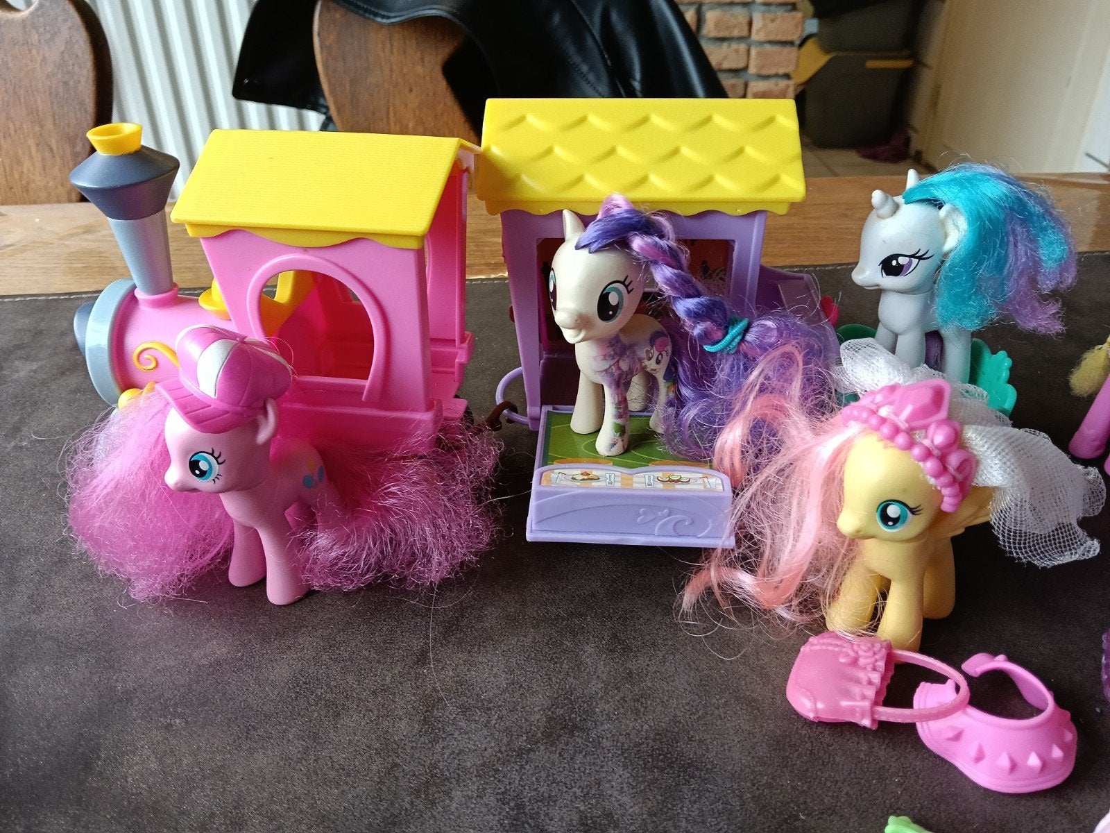 Grote My Little Pony collectie met accessoires en trein, Ophalen, Gebruikt