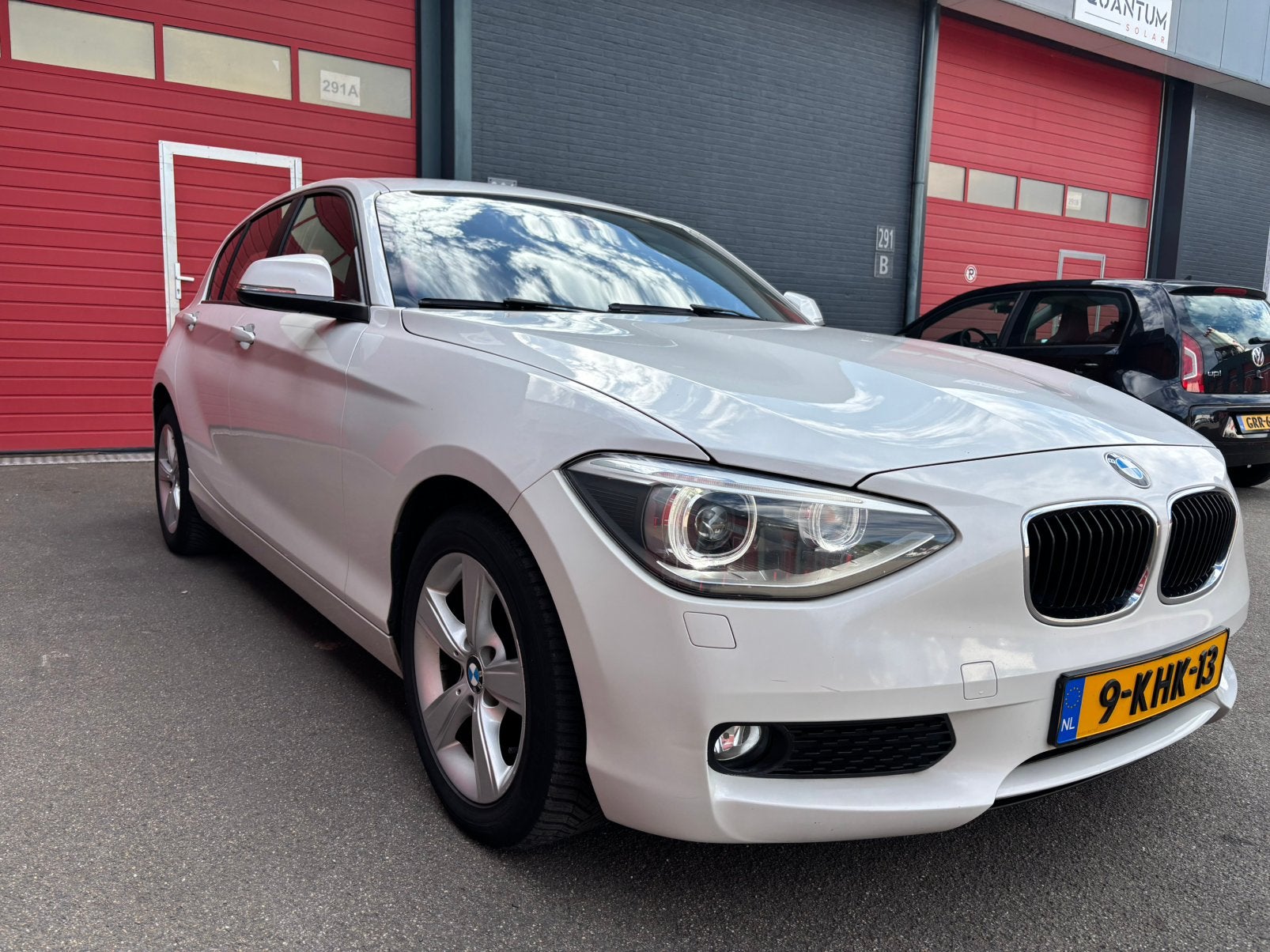 BMW 1-Serie 114I 75KW 5-DR 2013 Wit/Navi/Nieuw Distri+Pomp, 1-Serie, Achterwielaandrijving, Zwart, 4 cilinders
