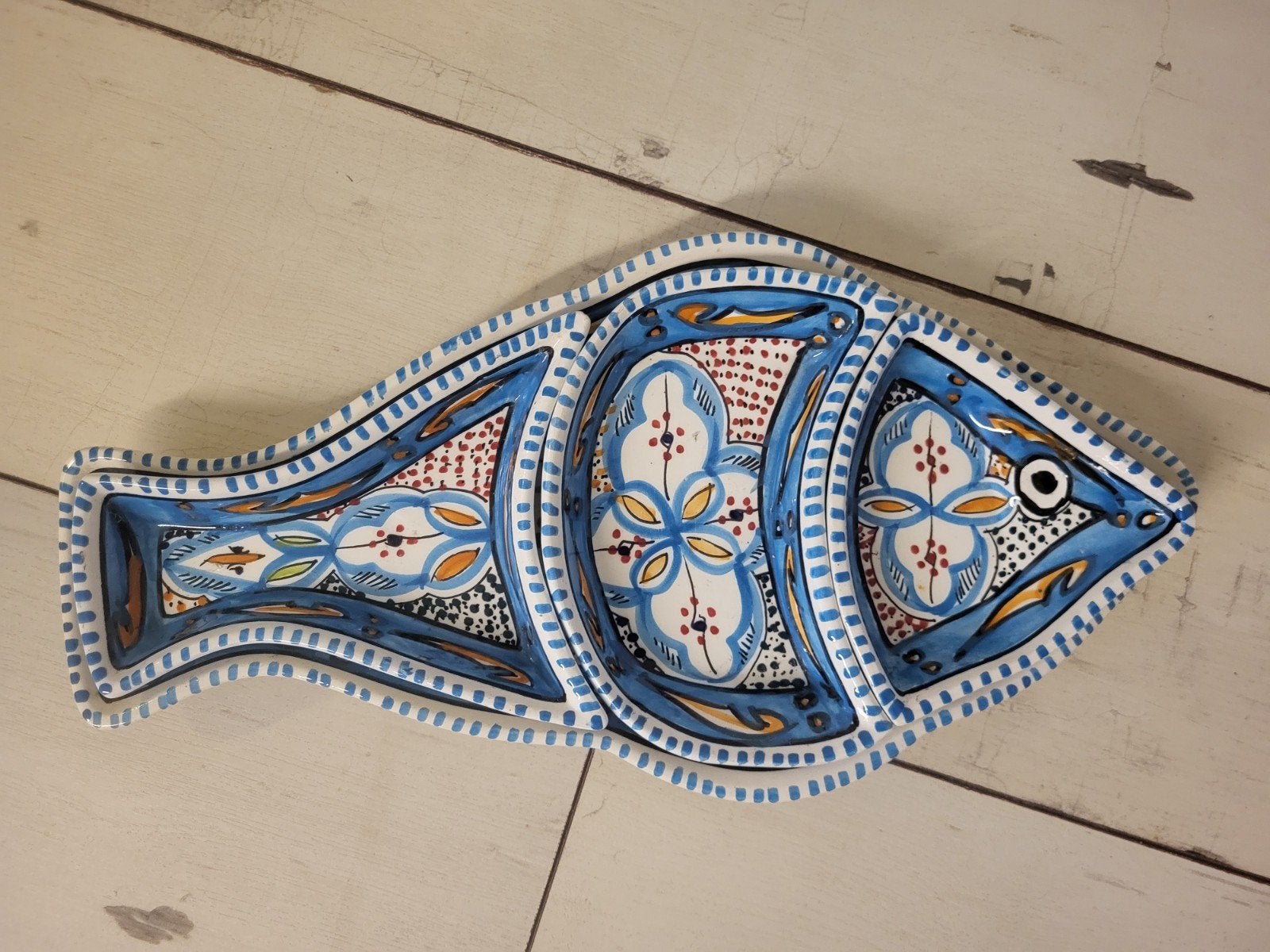 Prachtige tunesische tapasschalen set 'poisson' 45  x 22 cm, Ophalen, Zo goed als nieuw, Aardewerk, Overige stijlen