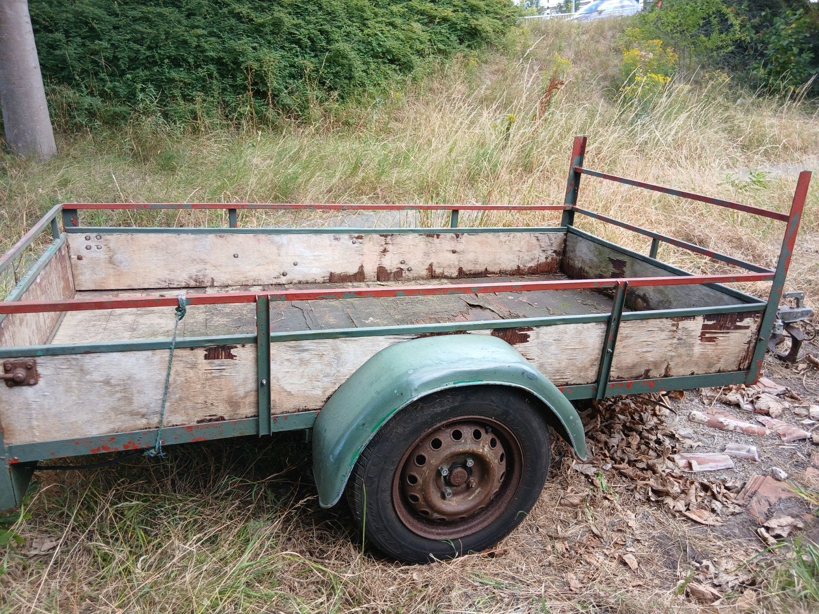 Oude aanhangwagen - Opknapper, Auto diversen, Aanhangers en Bagagewagens, Ophalen of Verzenden, Gebruikt