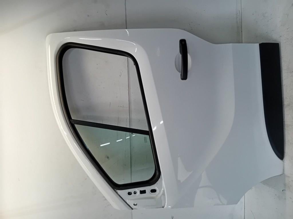 Portier links voor Renault Trafic, Auto-onderdelen, Onderdelen@venauto.nl, Van der Ven Autorecycling B.V., Gebruikt, Ettenseweg 76, 4706 PB Roosendaal, The Netherlands