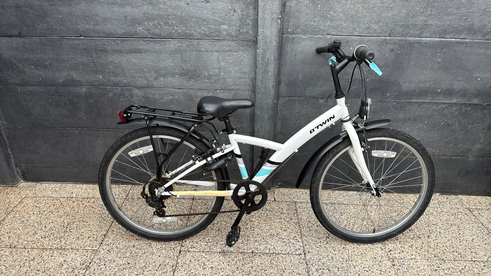 Zeer nette jongensfiets Btwin 24 inch.6 versnellingen, Ophalen, 24 inch, Versnellingen, Zo goed als nieuw