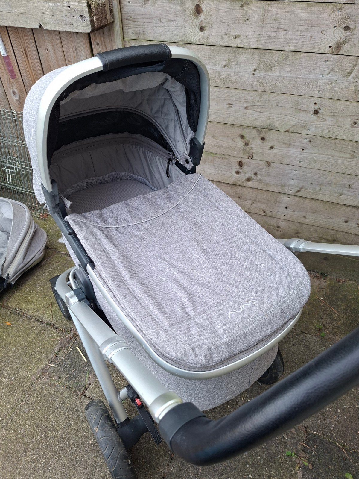 Foto 9 van Nuna Ivvi Savi Combiwagen met Aerosleep matrasje