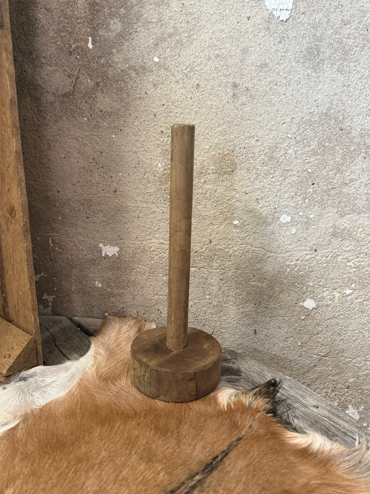 Landelijke houten keukenrolhouder - 37cm hoog, -, Hout, -, Ophalen of Verzenden
