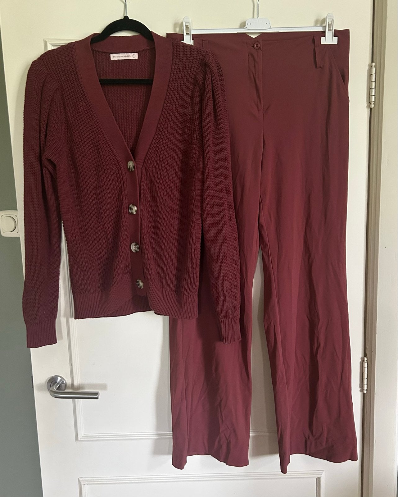 Studio Anneloes Bordeauxrode Set: Vest & Wide Leg Broek (S), Verzenden, Zo goed als nieuw, Maat 36 (S), Rood