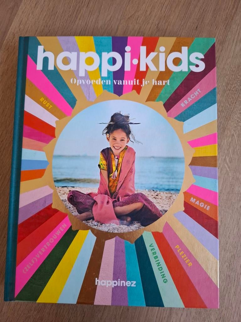 Happinez - Happi.kids, Happinez, Ophalen of Verzenden, Zo goed als nieuw, Mode algemeen