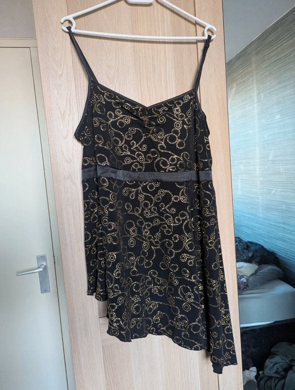 Zwart met gouden glitter top, Kleding | Dames, Tops, Verzenden, Zwart, Maat 42/44 (L), Zo goed als nieuw