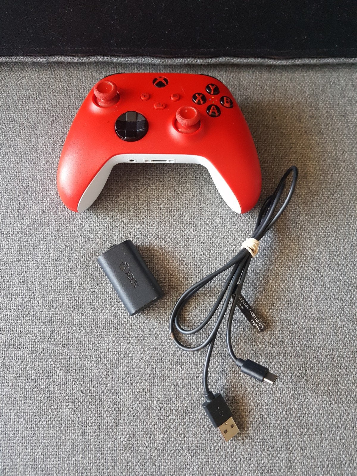 Xbox One Serie S,X controller + Accu en USB kabel, Ophalen of Verzenden, Zo goed als nieuw, Controller, Xbox Original