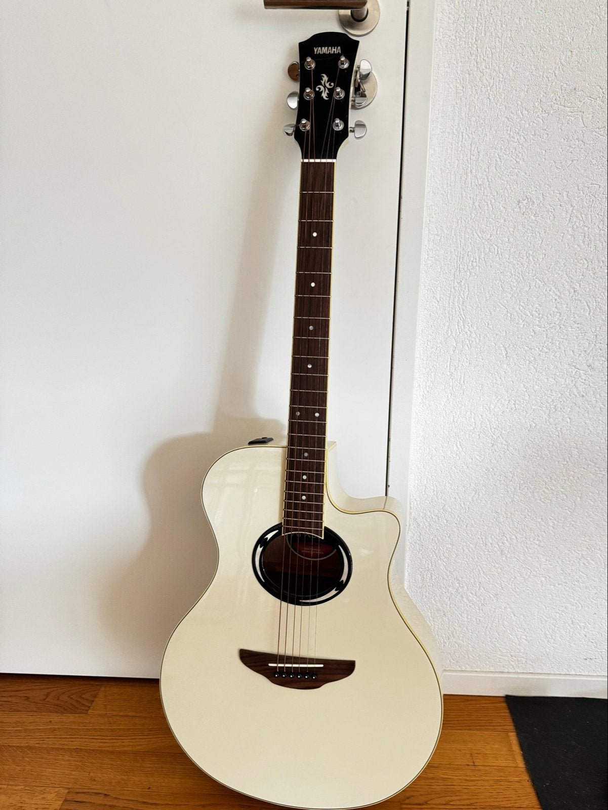 Yamaha APX500II Elektrisch-akoestische Gitaar + Draagtas